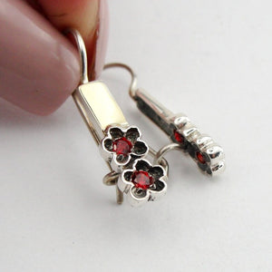 Hadar Designers Red Garnet Earrings floral 9k Gold 925 Sterling Silver (s 1121)