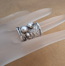 Load image into Gallery viewer, Pearl Ring 925 Sterling Silver 7,8,9,10,11 Handmade Hadar Designers (H 144)