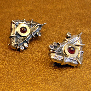 Hadar Designers Art Garnet Zircon Earrings 9k Yellow Gold 925 Silver () LAST
