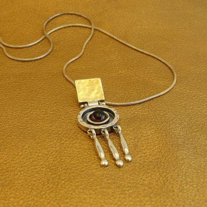 Hadar Designers Red Garnet Pendant Handmade 9k Yellow Gold 925 Silver (ms 1724)y