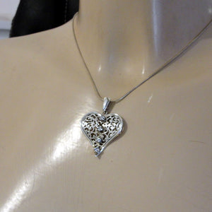 Hadar Designers Filigree zircon Heart Pendant Handmade Sterling Silver (NS ) y