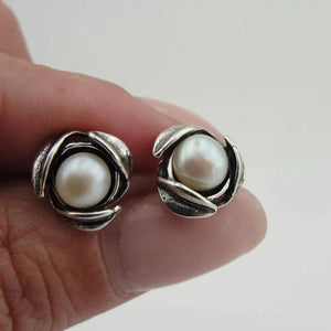 White Pearl Stud Earrings Floral Handmade Sterling Silver  Hadar Designers (gr)