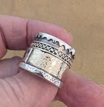 Load image into Gallery viewer, Swivel 9k Yellow Gold Sterling Silver Ring 7.5,8 Hadar Designers (I r367)LAST