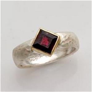 Hadar Designers Sterling Silver 9k Yellow Gold Red Garnet Ring 6,7,8,9 (I r241A)