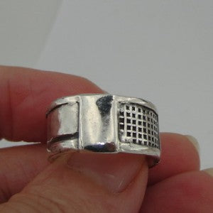 Hadar Designers 925 Sterling Silver Ring size 7, 7.5 Handmade (H) LAST