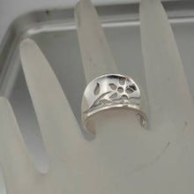 Load image into Gallery viewer, Hadar Designers Handmade Floral 925 Sterling Silver Ring 7,7.5,8,8.5,9 (H) Last