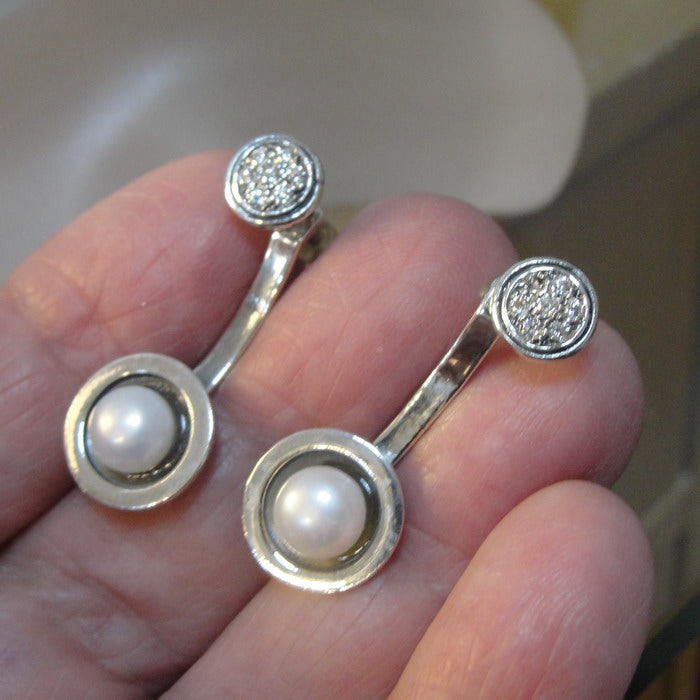 Hadar Designers 925 Sterling Silver White Pearl Zircon Stud Earrings (MS) CSMS