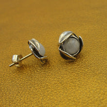 Load image into Gallery viewer, Hadar Designers Floral Handmade Sterling Silver Gray Agate Stud Earrings (gr)