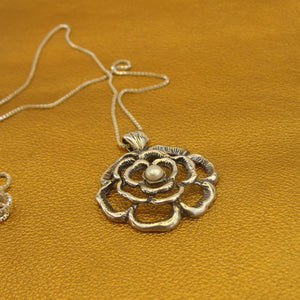 Hadar Designers 925 Sterling Silver White Pearl Floral Pendant Handmade () LAST