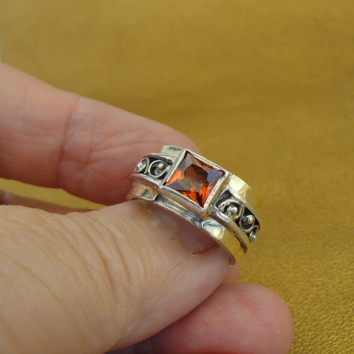 Hadar Designers Handmade 9k Yellow Gold 925 Silver Red Zircon Ring 6, 6.5 (vs) y