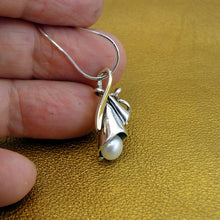 Load image into Gallery viewer, Hadar Designers 9k Yellow Gold 925 Silver Pearl Pendant Earrings Set Handmade (MS 1621)