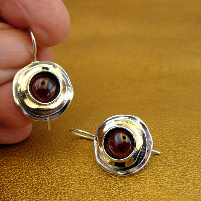 Hadar Designers 9k Yellow Gold 925 Sterling Silver Red Garnet Earrings (ms 1103)