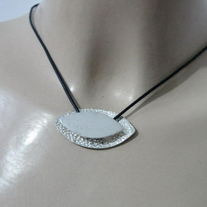 Hadar Designers Handmade Sophisticated Leather 925 Sterling Silver Pendant (H)5