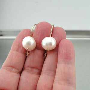 Hadar Designers NEW 14k Gold Fil Round White Pearl Earrings Dangle Handmade (Ve