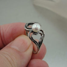 Load image into Gallery viewer, Hadar Designers Heart Sterling Silver Pearl Ring size 6.5 Handmade Sweet () SALE