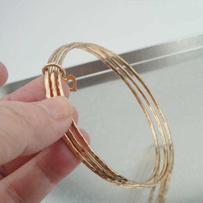 Hadar Designers Handmade Hammered 14k Gold Fi Three Bangle Heart Bracelet (V)