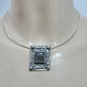 Hadar Designers Handmade 925 Sterling Silver Labradorite Wire Collar Pendant (H