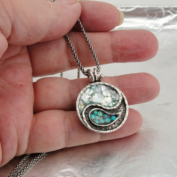 Hadar Designers Two in One 925 Sterling Silver Yin Yang Roman Glass Pendant (as