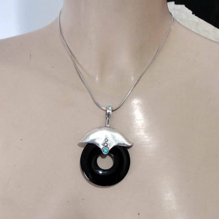 Hadar Designers Israel Handmade Artist 925 Sterling Silver Onyx Opal Pendant (H